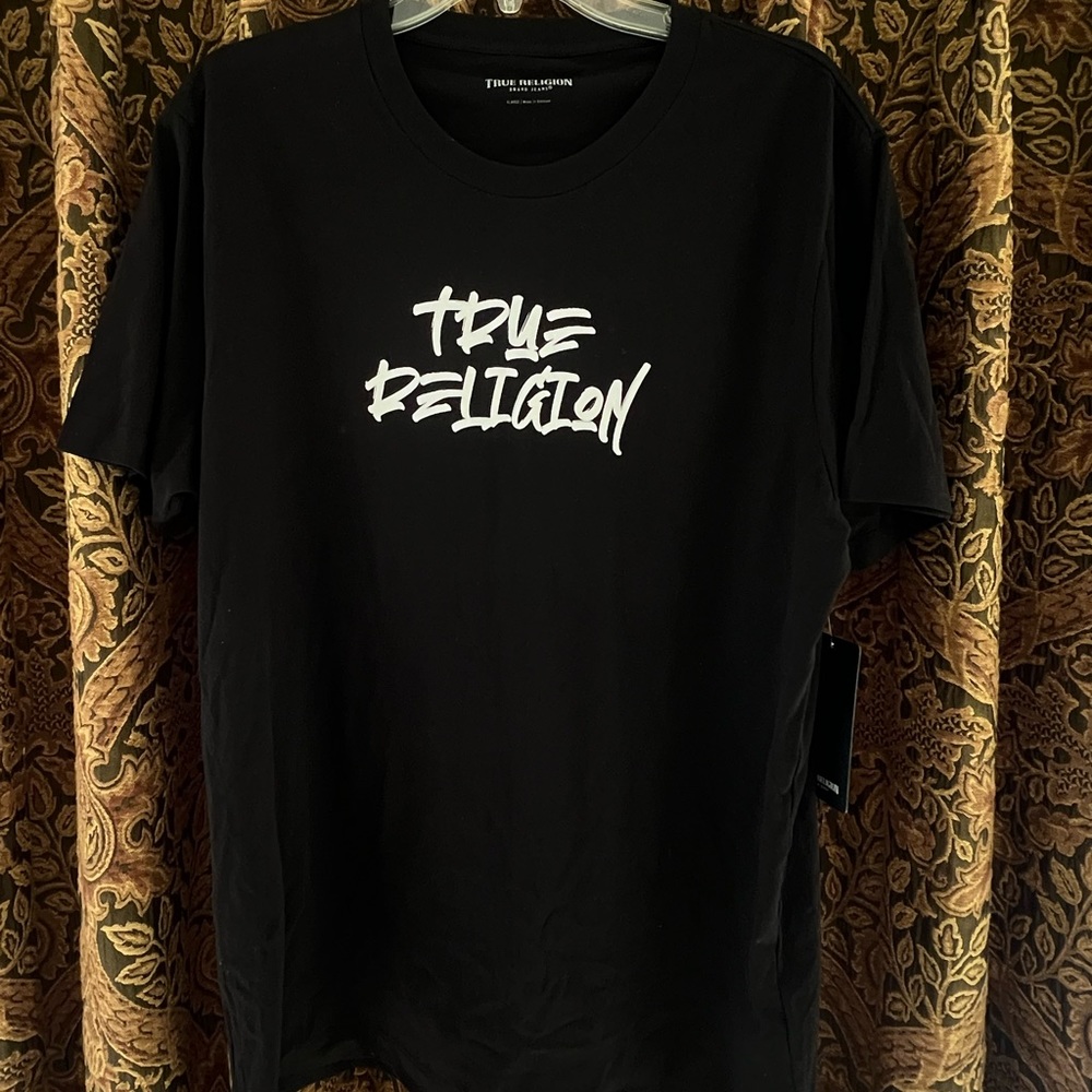 NWT TRUE RELIGION T-SHIRT